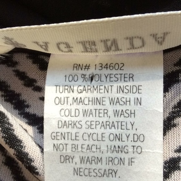 AGENDA PURPLE BLACK CHEVRON PRINT TOP SIZE 1X - Picture 7 of 7